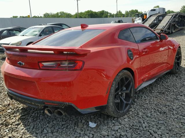 1G1FK1R66J0127525 - 2018 CHEVROLET CAMARO ZL1 RED photo 4