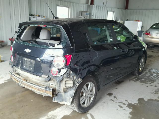 1G1JB6SH5C4122265 - 2012 CHEVROLET SONIC LS 黑色 照片 4