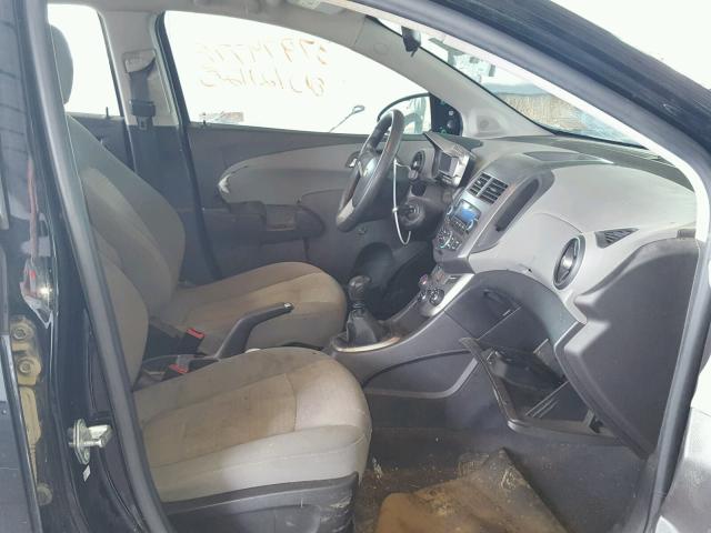 1G1JB6SH5C4122265 - 2012 CHEVROLET SONIC LS 黑色 照片 5