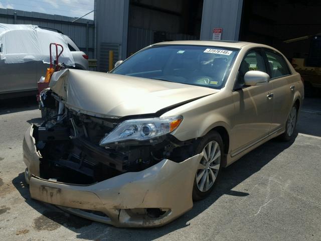 4T1BK3DBXBU372534 - 2011 TOYOTA AVALON BAS GOLD photo 2