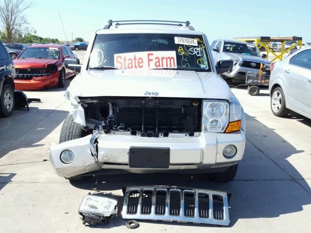 1J4RG4GK4AC127958 - 2010 JEEP COMMANDER SILVER photo 9