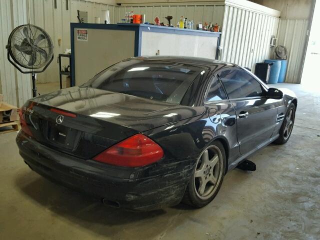 WDBSK75F73F027852 - 2003 MERCEDES-BENZ SL 500R BLACK photo 4