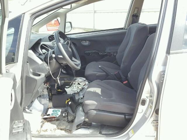 JHMGE8H30DC005201 - 2013 HONDA FIT SILVER photo 5