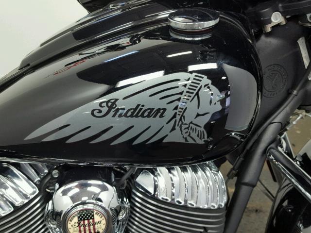 56KTCNAA7H3351548 - 2017 INDIAN MOTORCYCLE CO. CHIEFTAIN BLACK photo 14