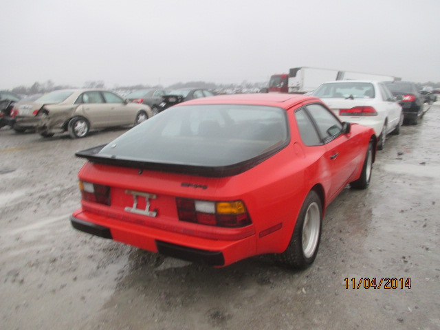 WP0AA0944DN460276 - 1983 PORSCHE 944 RED photo 4