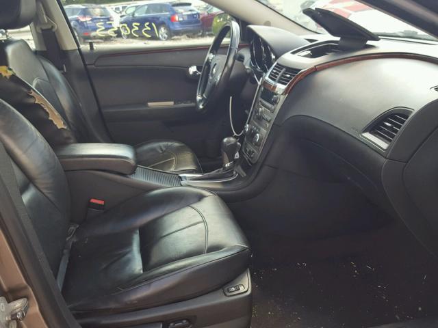 1G1ZE5E12BF351847 - 2011 CHEVROLET MALIBU LTZ 棕色 照片 5