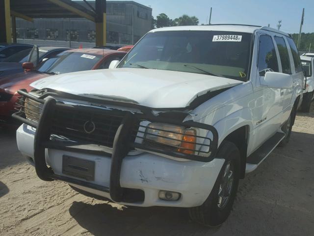 1GYEK13R8YR106214 - 2000 CADILLAC ESCALADE WHITE photo 2