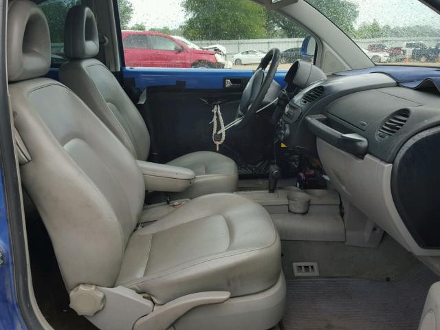 3VWCD21C3YM492227 - 2000 VOLKSWAGEN NEW BEETLE 蓝色 照片 5