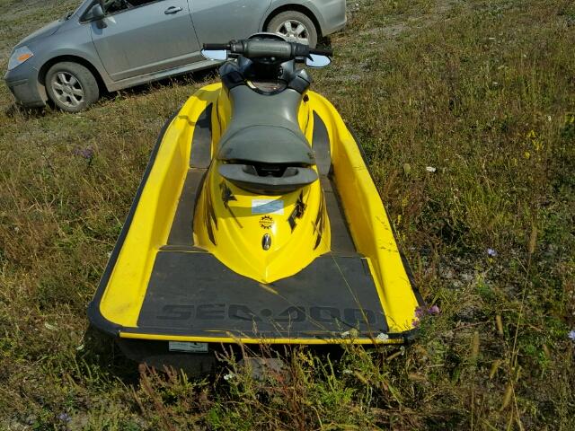 ZZN5241ZA101 - 2001 BOMBARDIER SEADOO YELLOW photo 5