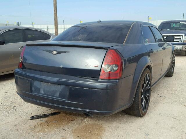 2C3LA73W17H813666 - 2007 CHRYSLER 300C SRT-8 TEAL photo 4