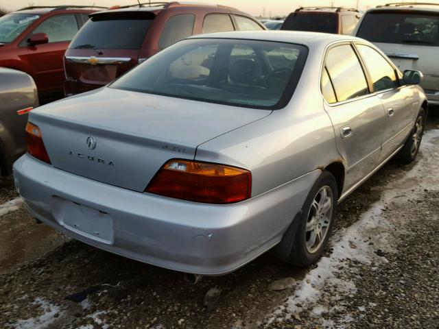 19UUA5651XA044027 - 1999 ACURA 3.2TL SILVER photo 4