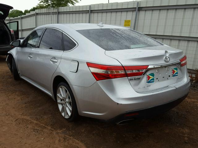4T1BK1EB4DU006221 - 2013 TOYOTA AVALON BAS Silber Foto 3