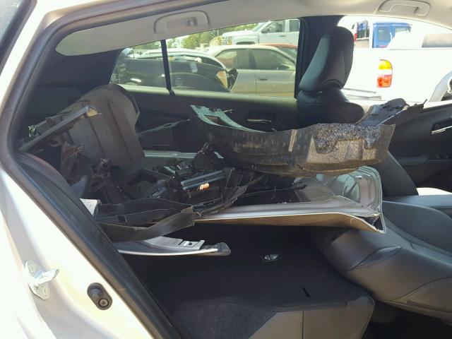 JTDKARFP8H3046944 - 2017 TOYOTA PRIUS PRIM ვერცხლისფერი ფოტო 6