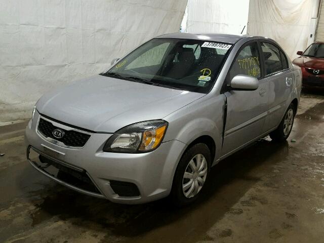 KNADH4A34B6736575 - 2011 KIA RIO BASE SILVER photo 2