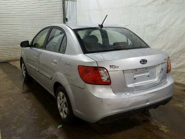 KNADH4A34B6736575 - 2011 KIA RIO BASE SILVER photo 3