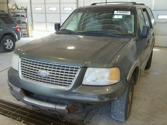 1FMRU17L23LA33162 - 2003 FORD EXPEDITION GREEN photo 2