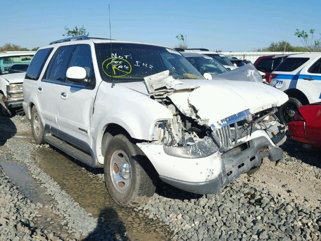 5LMRU27L2XLJ00903 - 1999 LINCOLN NAVIGATOR WHITE photo 1