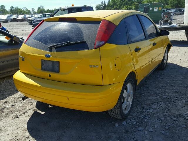 1FAFP37N36W143934 - 2006 FORD FOCUS ZX5 YELLOW photo 4