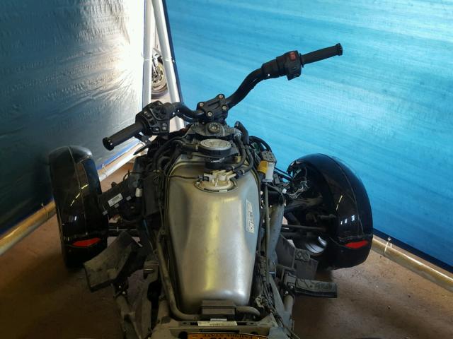 2BXRDDD28HV002117 - 2017 CAN-AM SPYDER ROA BLACK photo 5