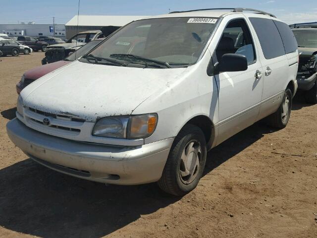 4T3ZF1307WU038055 - 1997 TOYOTA SIENNA WHITE photo 2