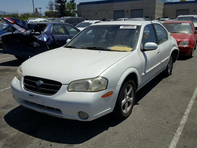 JN1CA31D41T830271 - 2001 NISSAN MAXIMA GXE WHITE photo 2