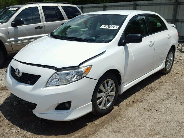 2T1BU40E29C134527 - 2009 TOYOTA COROLLA WHITE photo 2