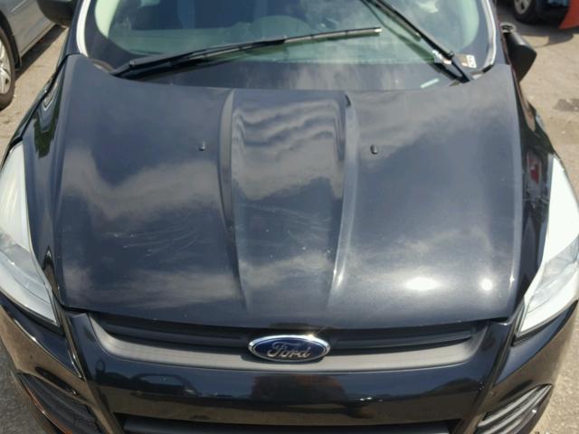 1FMCU0F74DUB43520 - 2013 FORD ESCAPE S BLACK photo 7