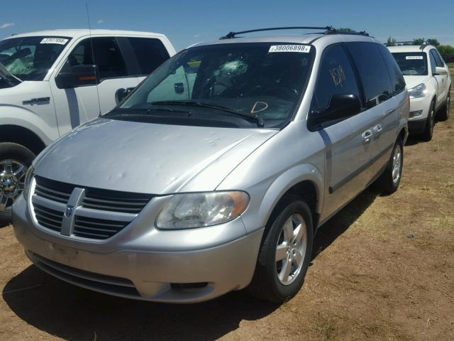 1D4GP45R95B259271 - 2005 DODGE CARAVAN SX SILVER photo 2