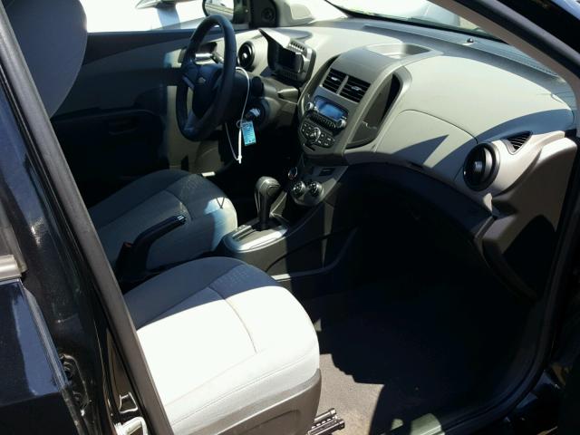 1G1JA6SH9C4116617 - 2012 CHEVROLET SONIC LS 黑色 照片 5