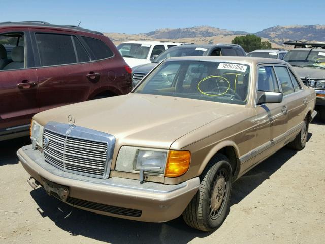 WDBCA35D2GA225403 - 1986 MERCEDES-BENZ 420 SEL GOLD photo 2