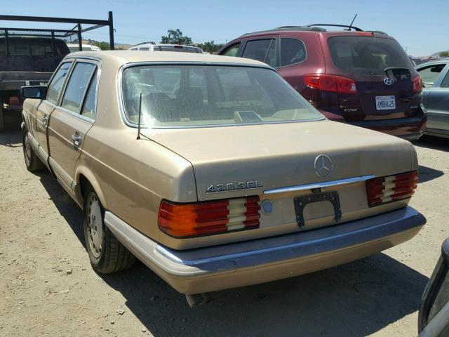 WDBCA35D2GA225403 - 1986 MERCEDES-BENZ 420 SEL GOLD photo 3