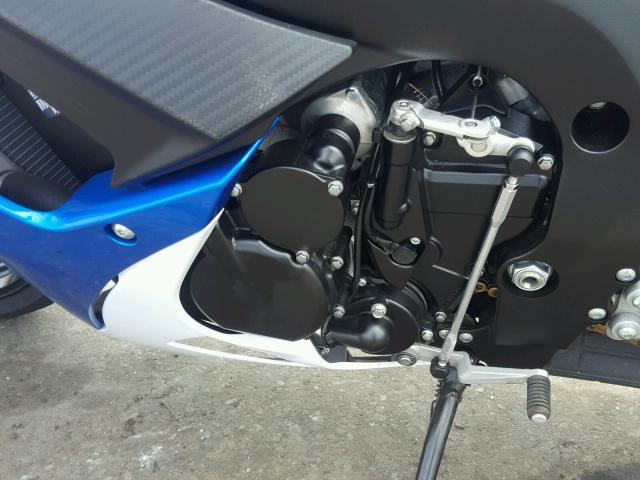 JS1GR7MA2D2102937 - 2013 SUZUKI GSX-R750 BLUE photo 7