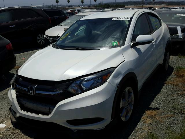 3CZRU5H30HM703849 - 2017 HONDA HR-V LX WHITE photo 2