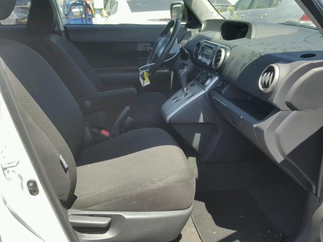 JTLKE50E881029212 - 2008 TOYOTA SCION XB Ақ фото 5