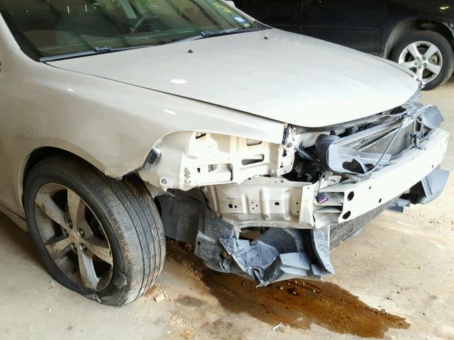 1G1ZC5EUXBF340157 - 2011 CHEVROLET MALIBU 1LT BEIGE photo 9