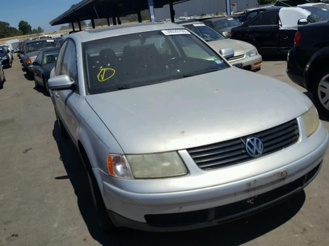 WVWBH63B91P048851 - 2001 VOLKSWAGEN PASSAT GLX SILVER photo 1