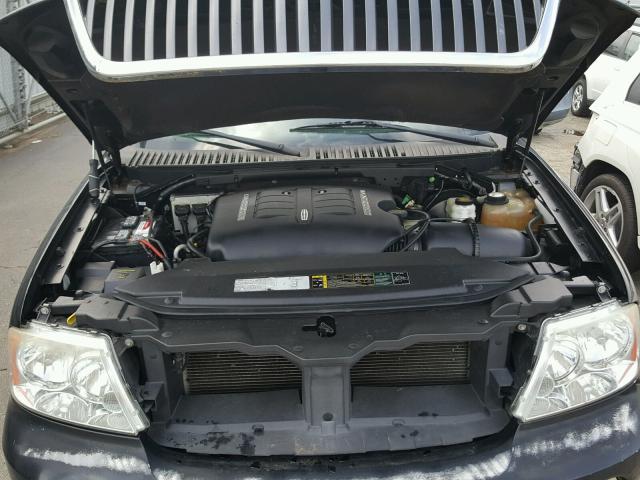 5LMFU27R43LJ30499 - 2003 LINCOLN NAVIGATOR 黑色 照片 7