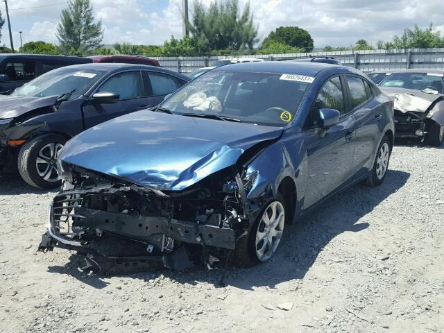 3MZBN1U72HM132903 - 2017 MAZDA 3 SPORT BLUE photo 2