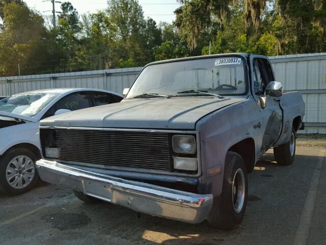 2GTCC14D0B1501579 - 1981 GMC C1500 GRAY photo 2