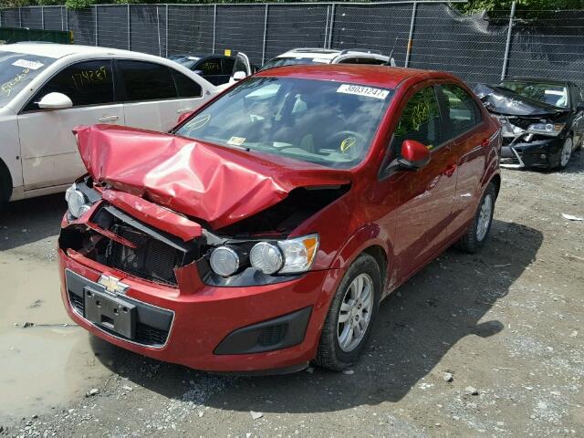 1G1JC5SH4D4174575 - 2013 CHEVROLET SONIC LT RED photo 2