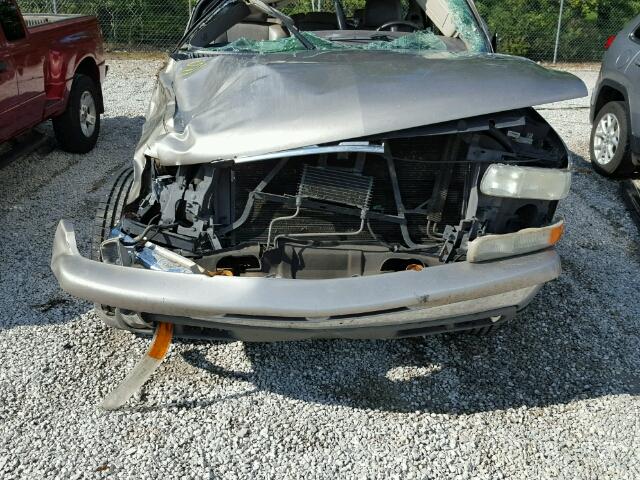 1GNEC16Z23J272774 - 2003 CHEVROLET SUBURBAN SILVER photo 7