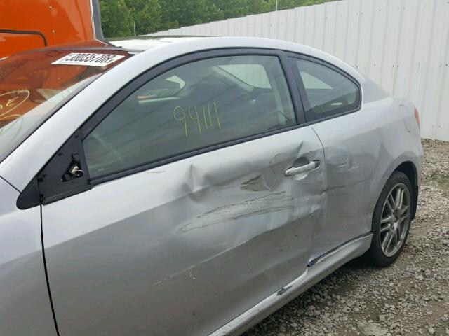JTKDE177950011512 - 2005 TOYOTA SCION TC 银色 照片 9