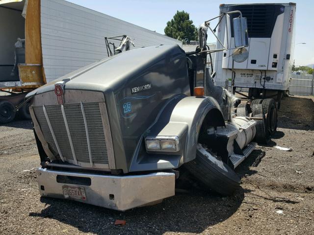 1XKDD49X28R227814 - 2008 KENWORTH CONSTRUCTI GRAY photo 3