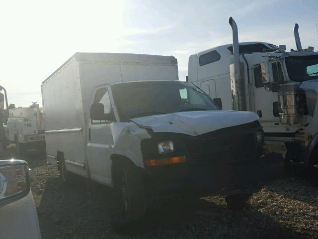 1GD1G2BA8A1900038 - 2010 GMC SAVANA WHITE photo 1