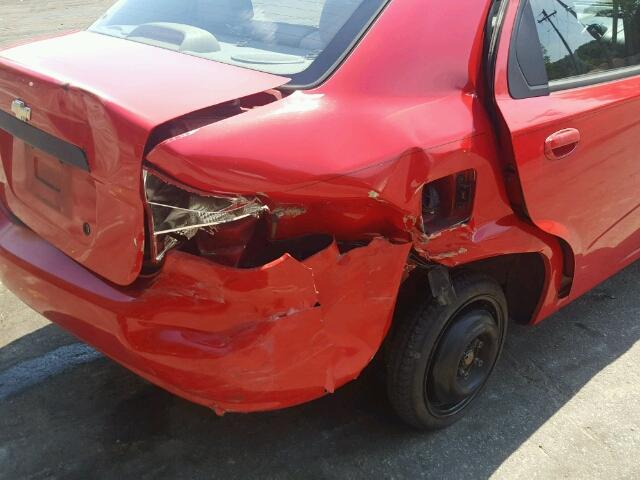 KL1TD52645B338522 - 2005 CHEVROLET AVEO BASE Rouge photo 9