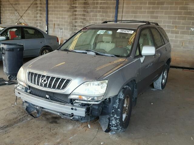 JTJGF10U610091876 - 2001 LEXUS RX 300 GRAY photo 2