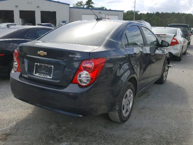 1G1JA5SHXG4130896 - 2016 CHEVROLET SONIC LS GRAY photo 4