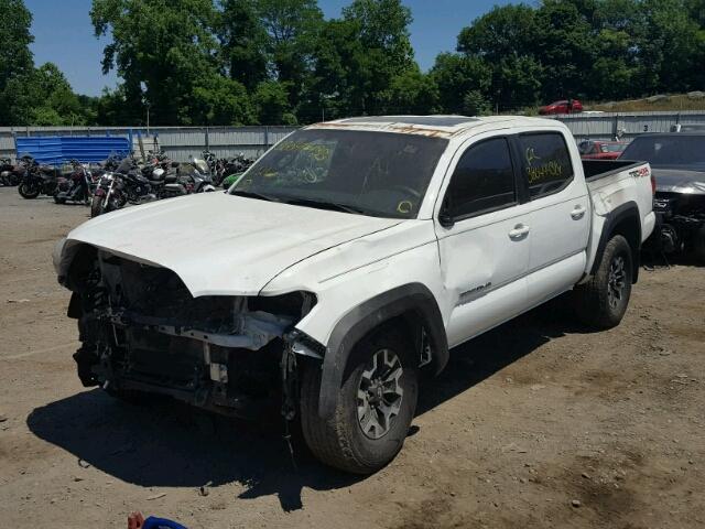 5TFCZ5AN3HX063817 - 2017 TOYOTA TACOMA DOU თეთრი ფოტო 2