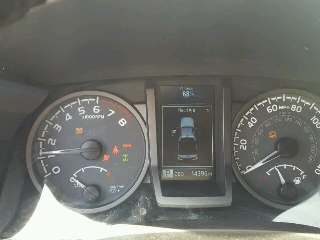 5TFCZ5AN3HX063817 - 2017 TOYOTA TACOMA DOU თეთრი ფოტო 8