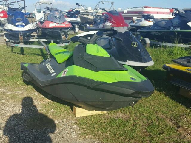 YDV61239E616 - 2016 SEA JETSKI GREEN photo 1